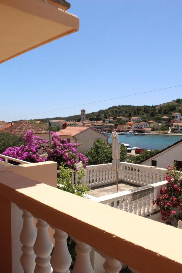Apartman Tisno Exterior photo